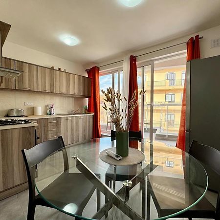 Mive-Delux Three Bedroom Apartment In מרססקלה מראה חיצוני תמונה